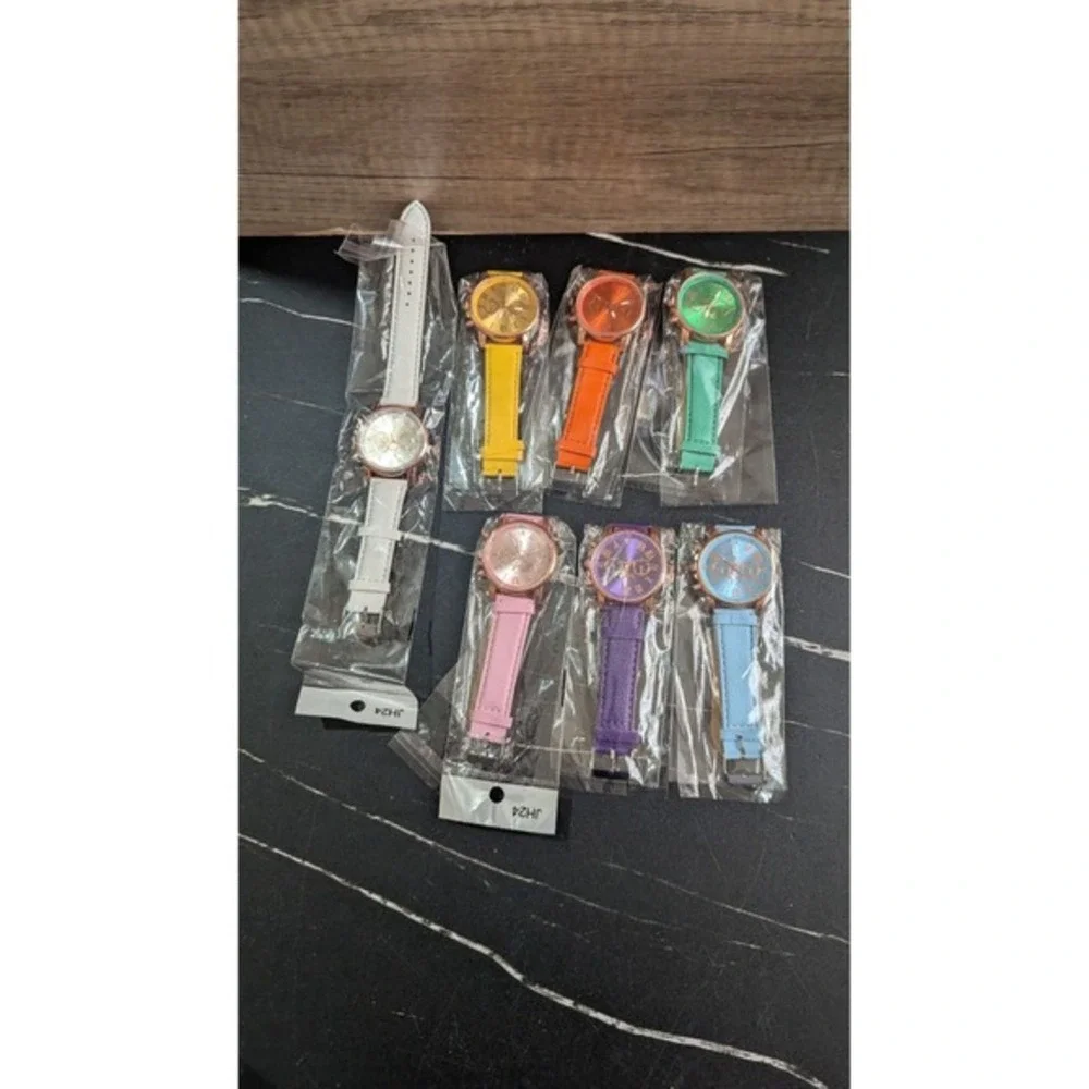 Geneva Rose Gold Tone Watch Set of 7 Colorful Bands New‎ Old Stock JH24